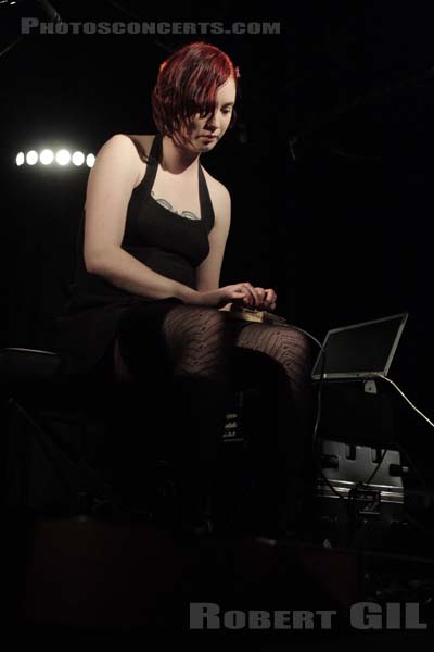DEBORAH SAYS PLAY - 2008-10-23 - PARIS - La Boule Noire - 